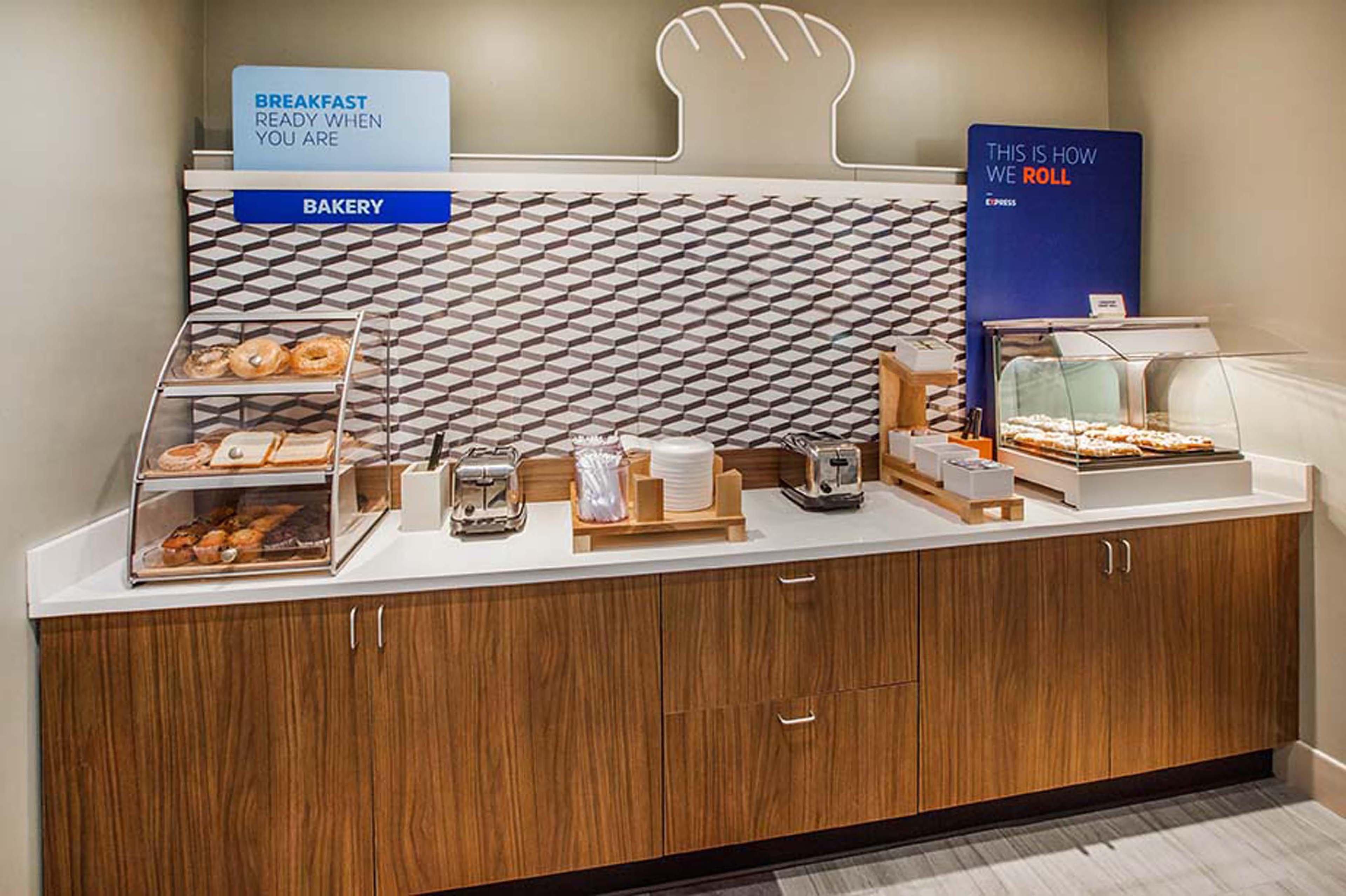 Holiday Inn Express & Suites Morristown By Ihg Luaran gambar